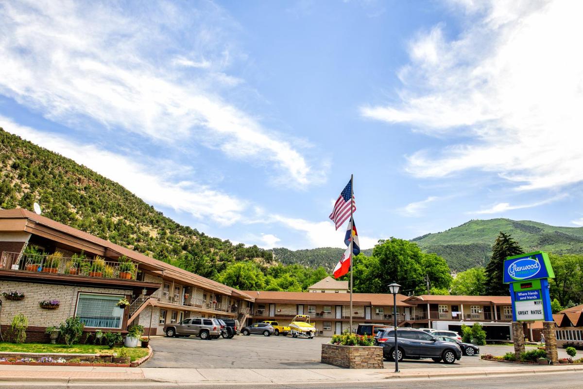 Glenwood Springs Inn - Housity