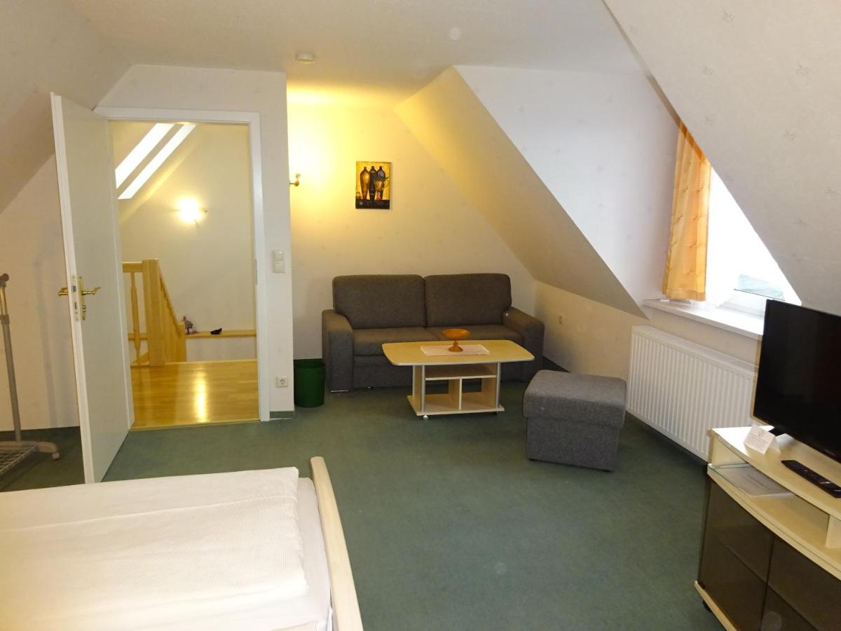 Ferienwohnung Pension Sigwarth - Housity
