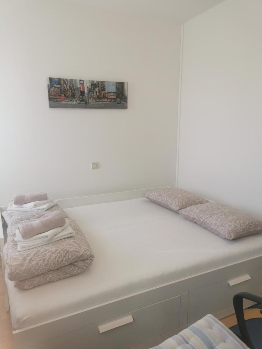 Sobe Pavica - Housity