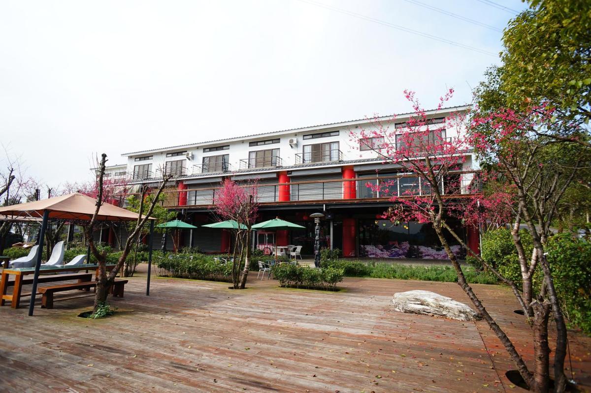 Suitetrails - Sanyi Sakura Resort