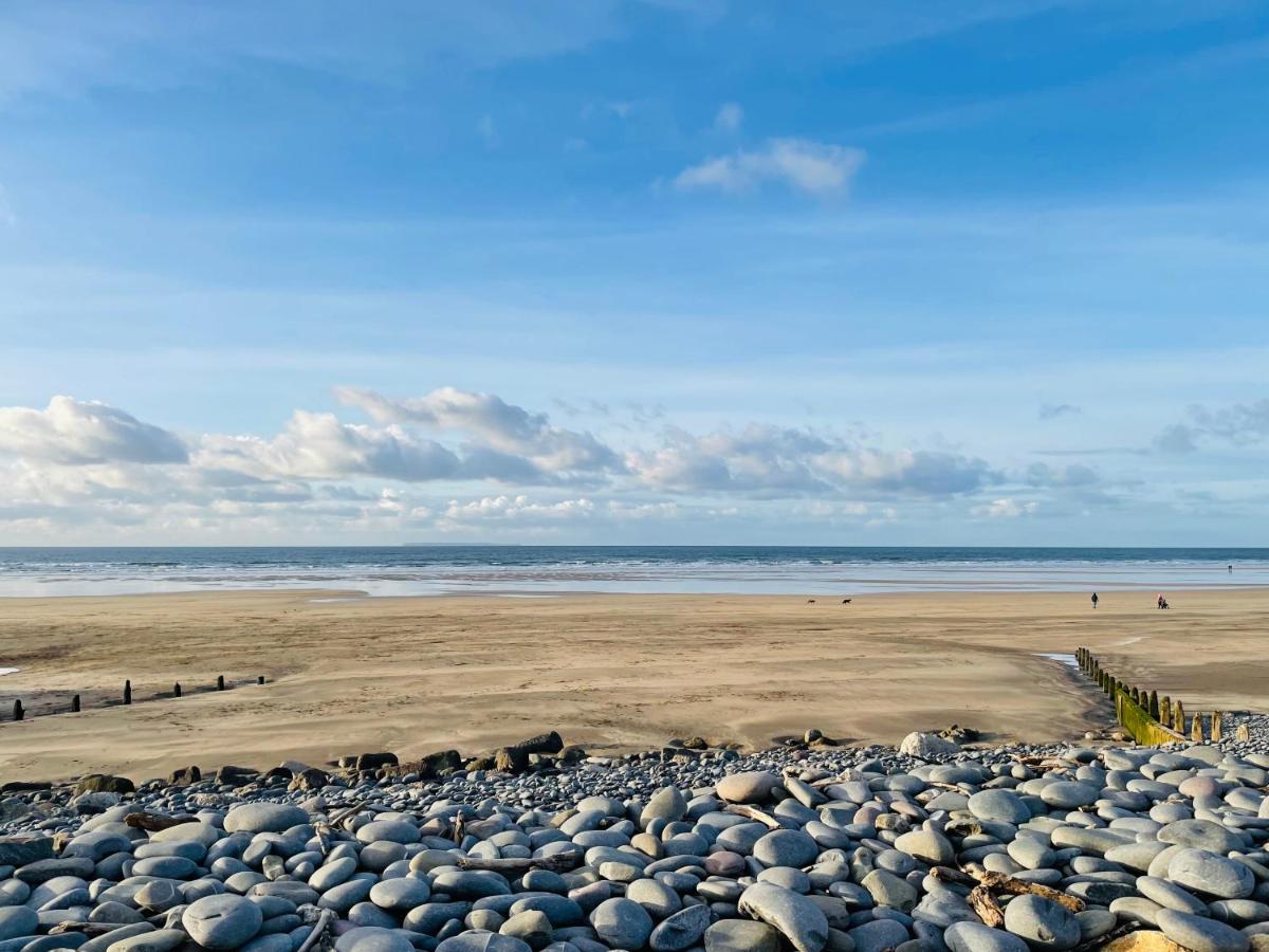 Surfside : Luxury seaside apartment - Housity