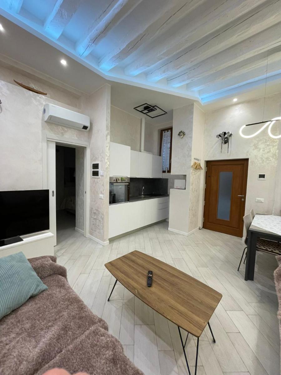 Rio Terà Suite cannaregio 4723 - Housity