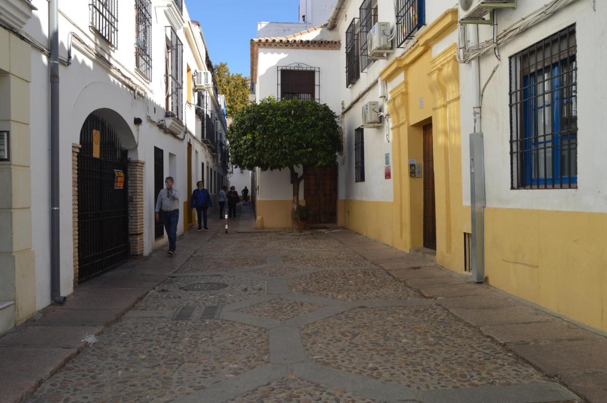 ALCAZAR VIEJO PARKING Tourist Córdoba - Housity