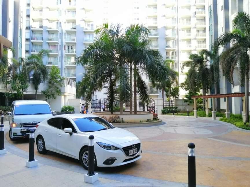 Econo Rooms Two Palm Tree Villa - Housity