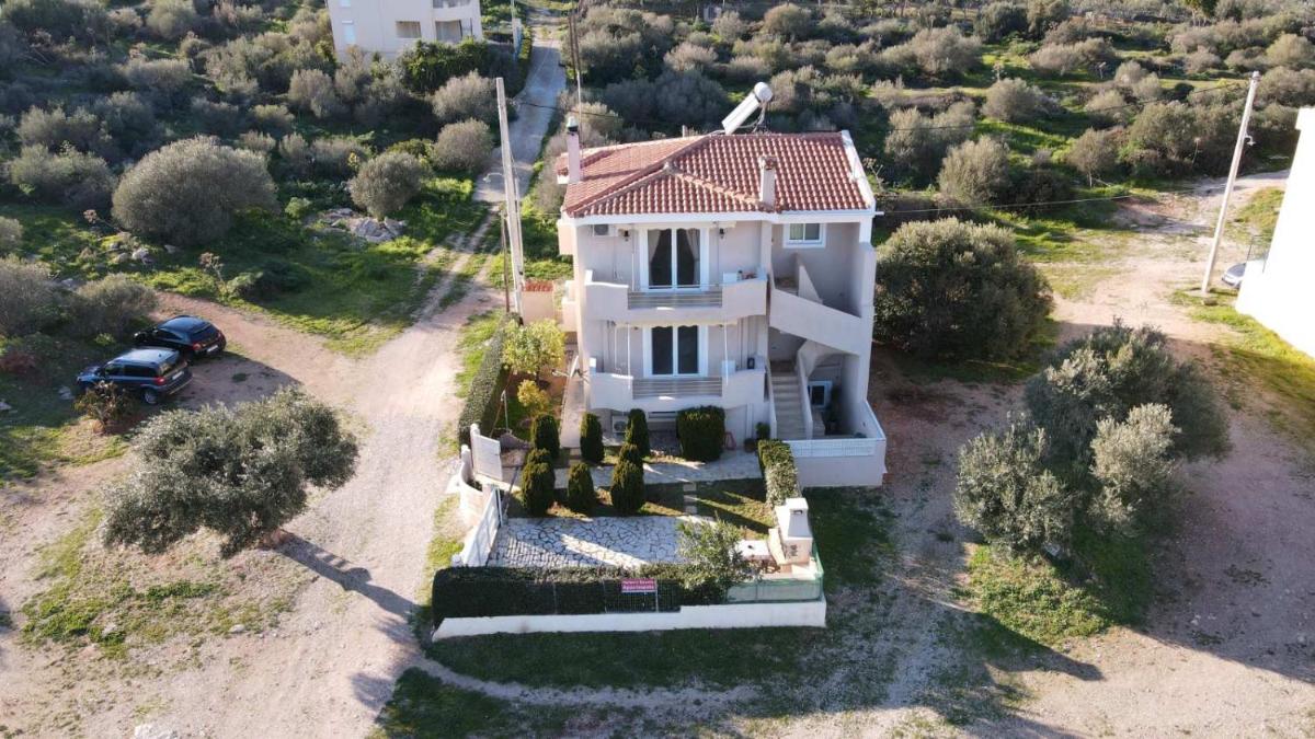 Helen's Sounio Apartments - Housity