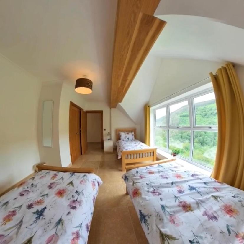 Rowan House Bed breakfast Main house & self contained self catering apartment - Housity