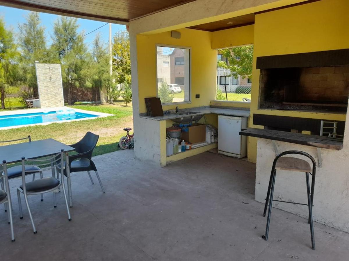 Hermosa Casa en Roldan ideal Familias - Housity
