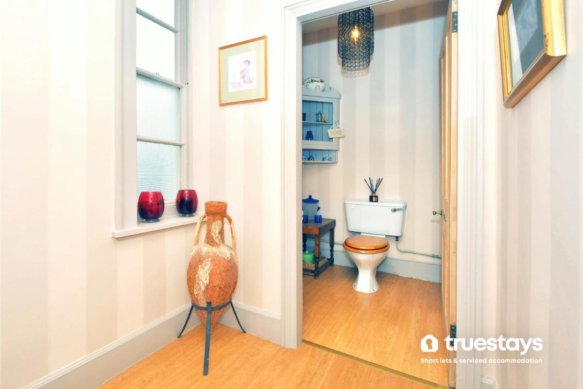 Chaseley House by Truestays - Luxury Apartment in Rugeley - Housity
