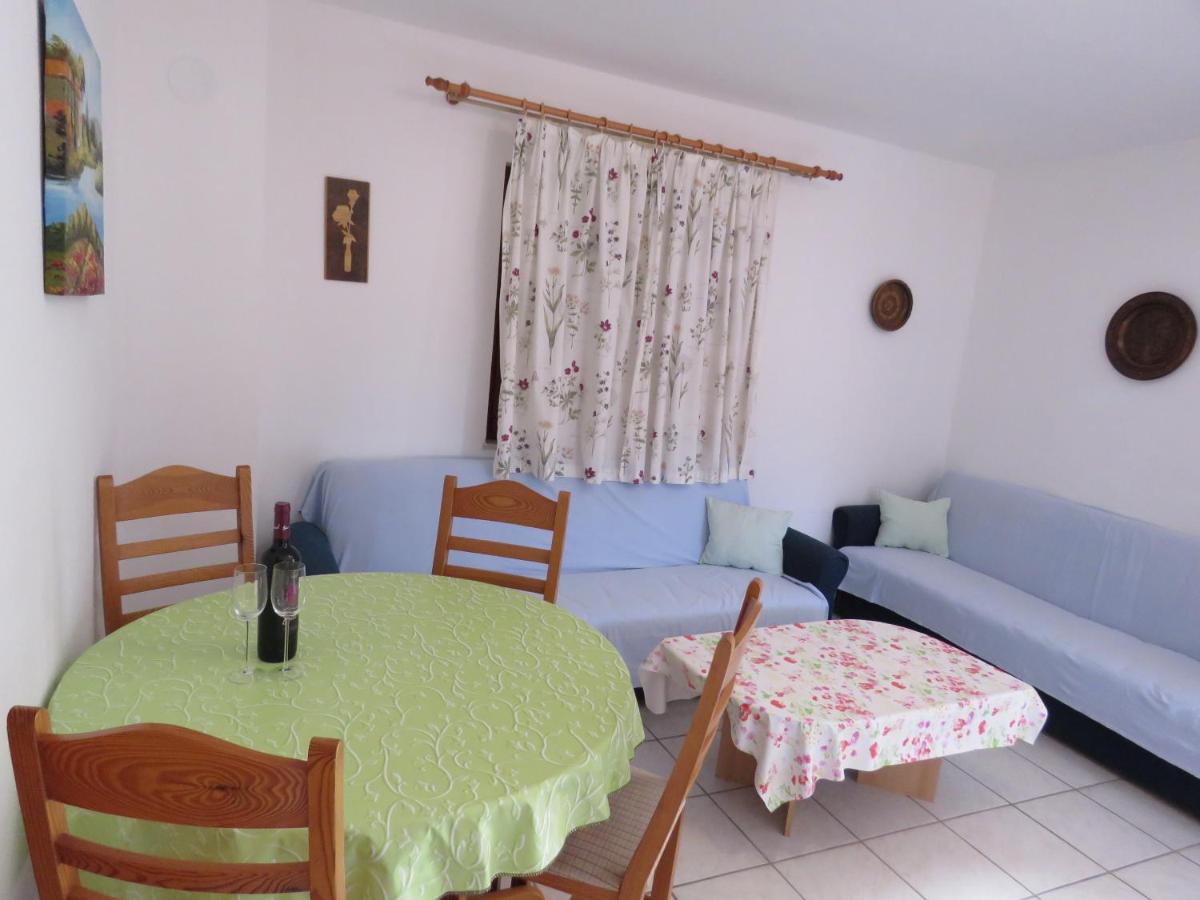 Apartman Vir Gogo br 6 - Housity
