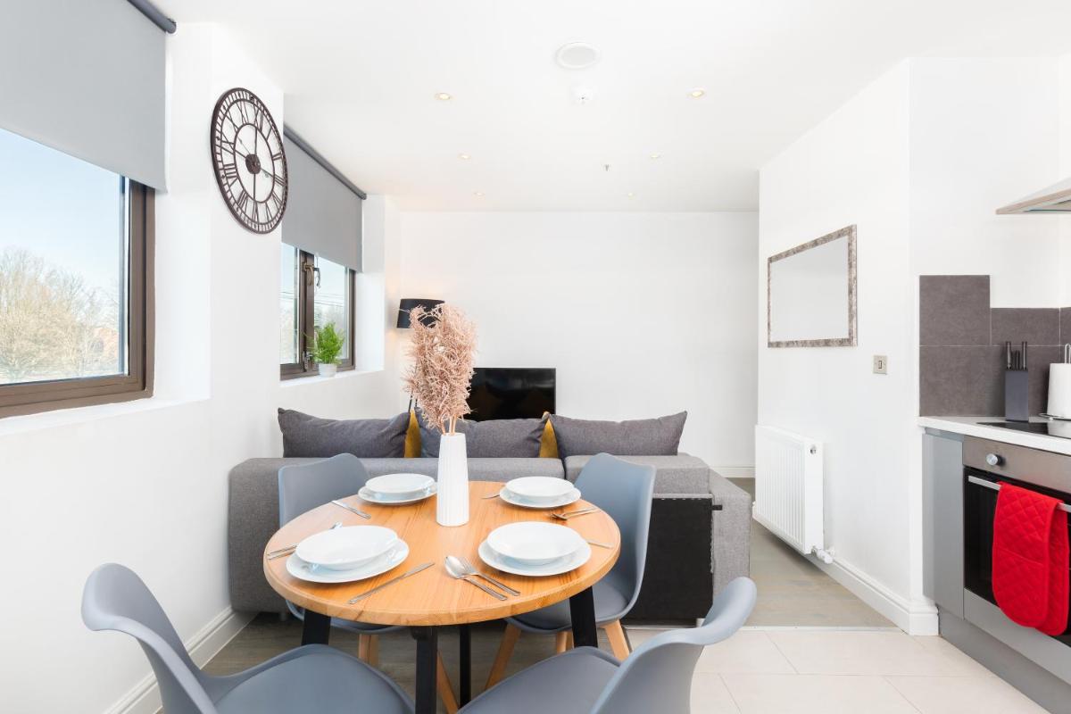 New Entire Apartment In Perry Barr with Free Parking - Housity