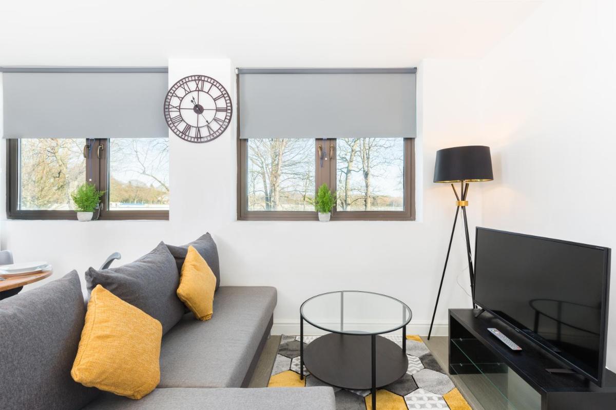 New Entire Apartment In Perry Barr with Free Parking - Housity