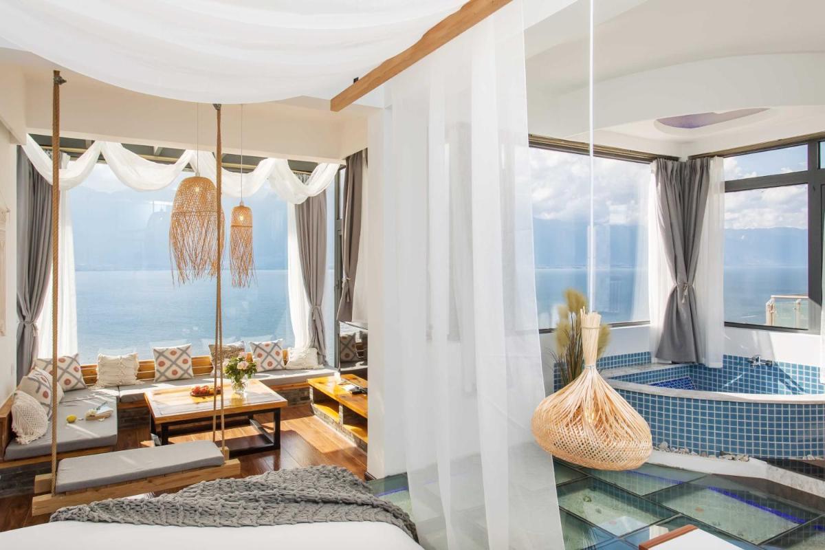 Suitetrails - Aishe Honeymoon Sea View Guesthouse