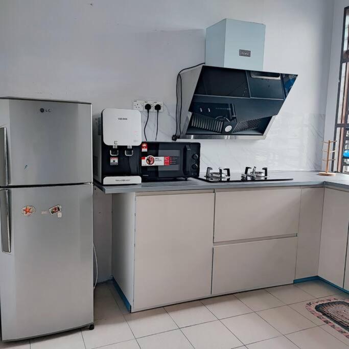 Homestay De' Humaira - USM Nibong Tebal - Housity