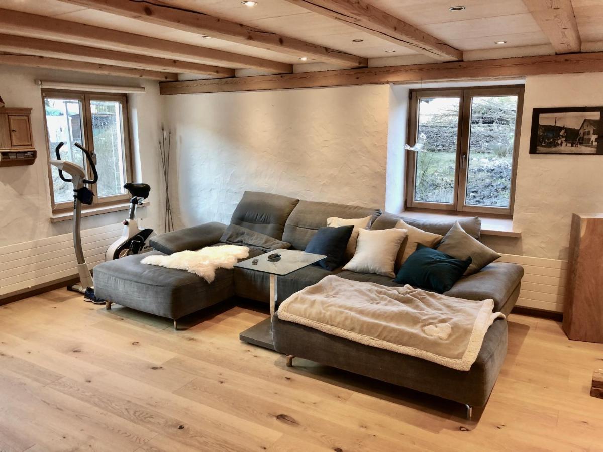 Ferienhaus mit Naturgarten - Housity