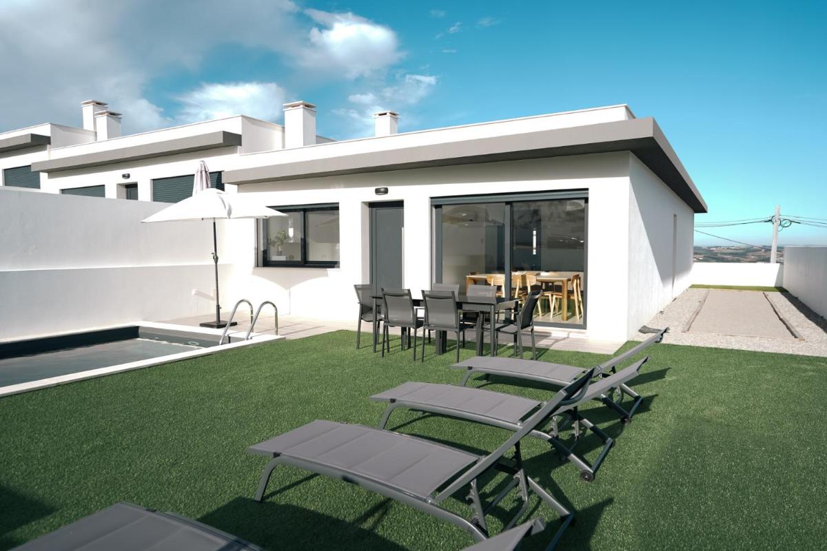 Queen Villa - Santa Barbara - Lourinha - Housity