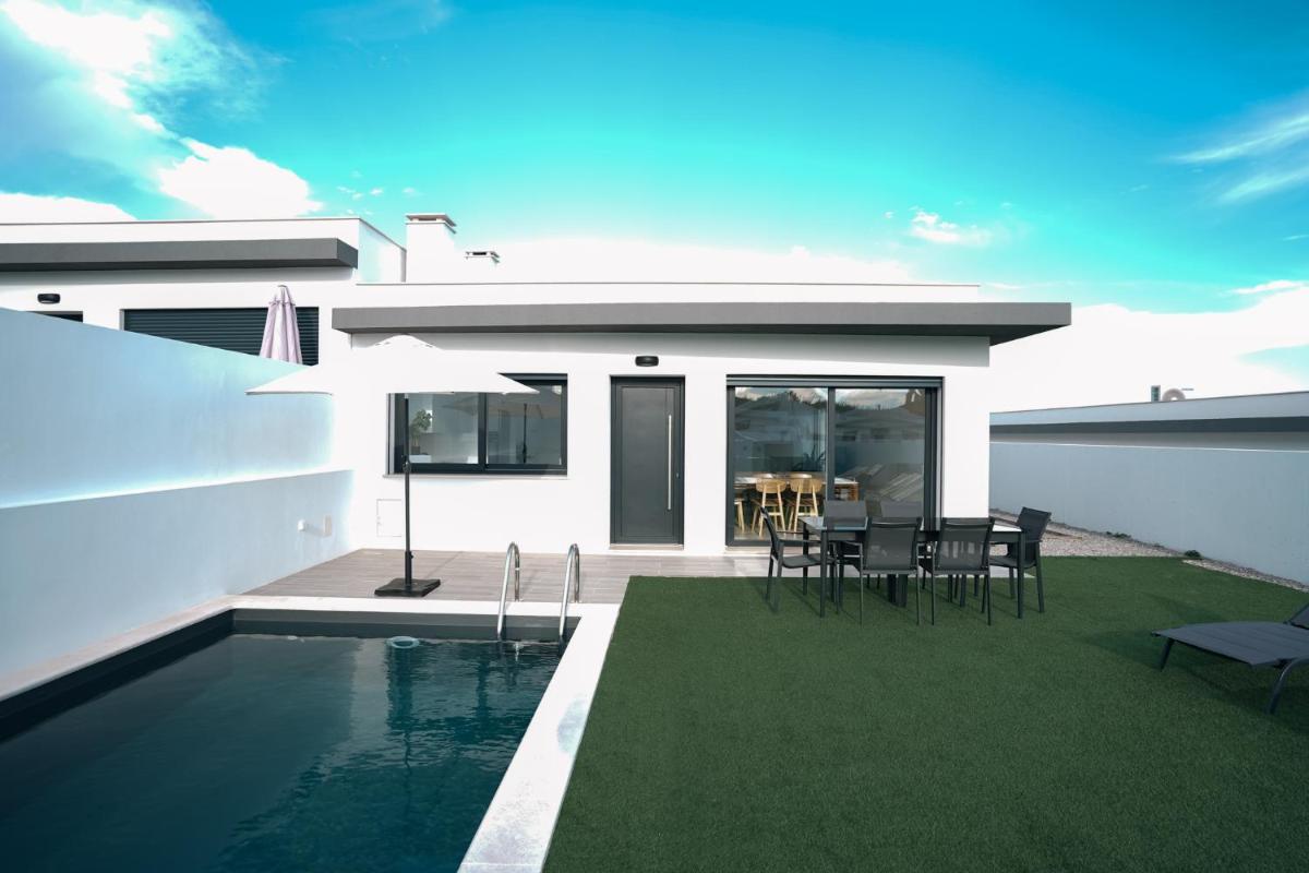 Queen Villa - Santa Barbara - Lourinha - Housity