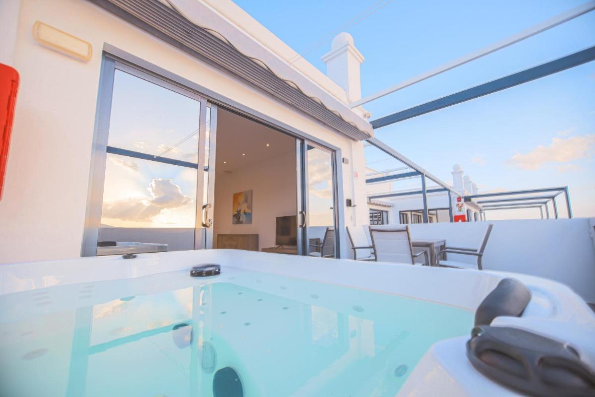 Atlantico Plaza 3A - 2 beds - 2 baths - Housity