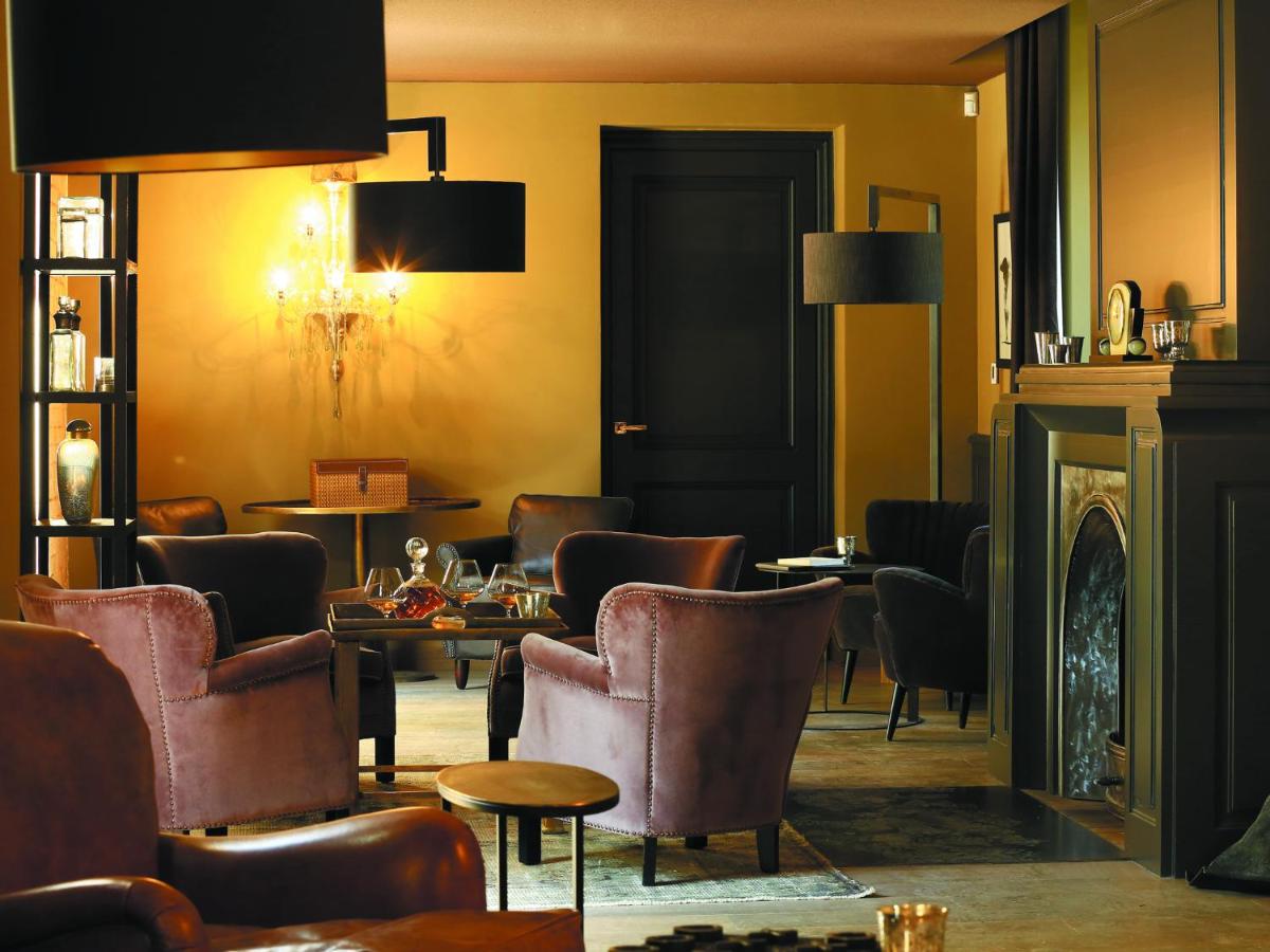 Cuisine ou kitchenette dans l'établissement Domaine De Manville