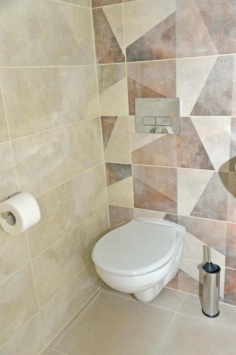 Hotel Ricas - Housity