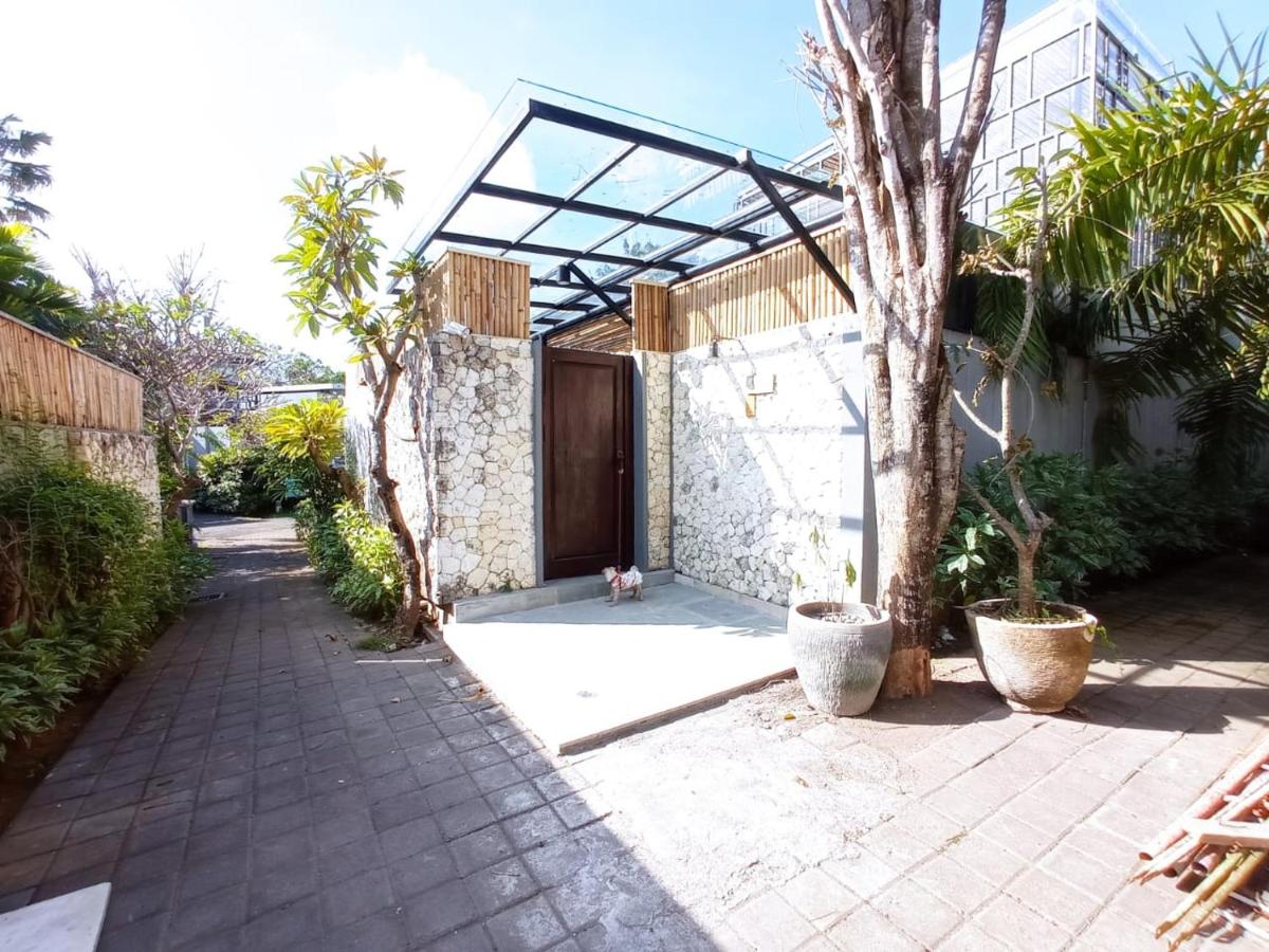 Nueve Springleaf Villa - Housity