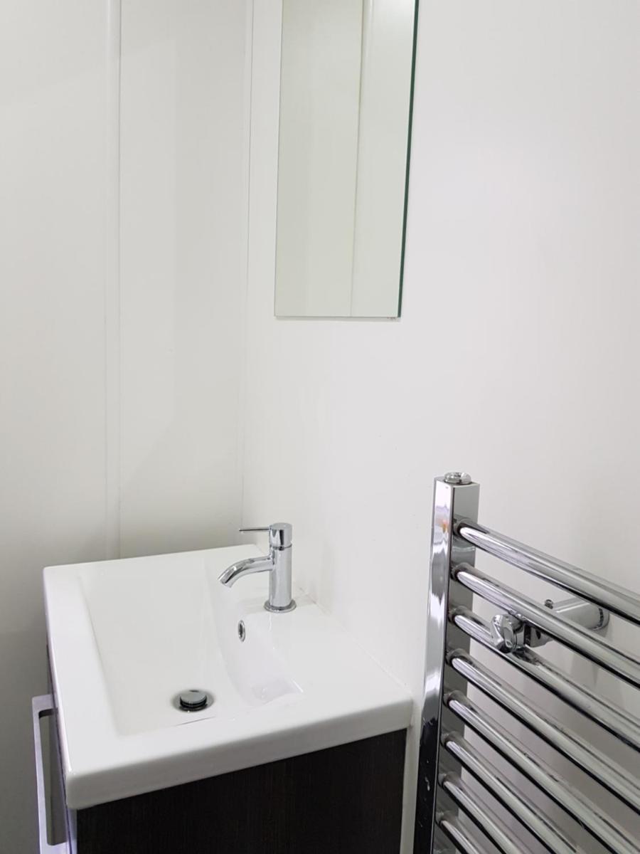 Seashore Suite Sheffield - Housity