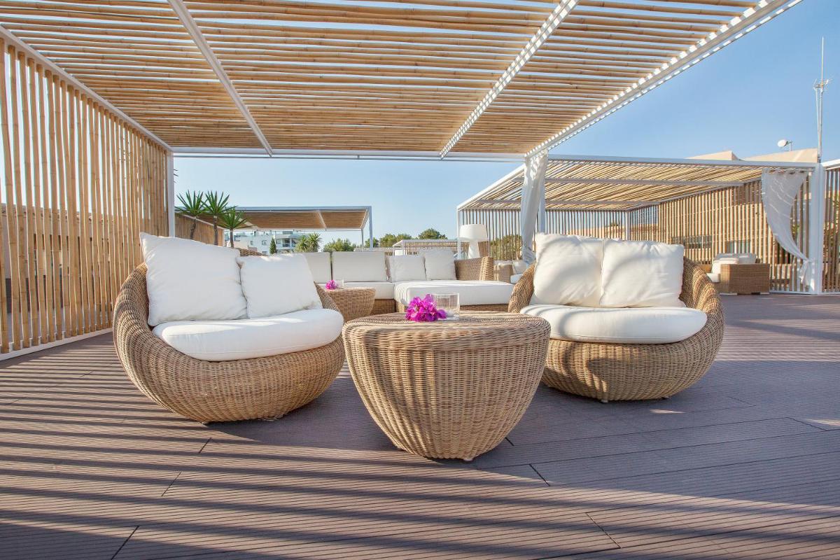 Zona de estar de Grupotel Santa Eulària & Spa - Adults Only