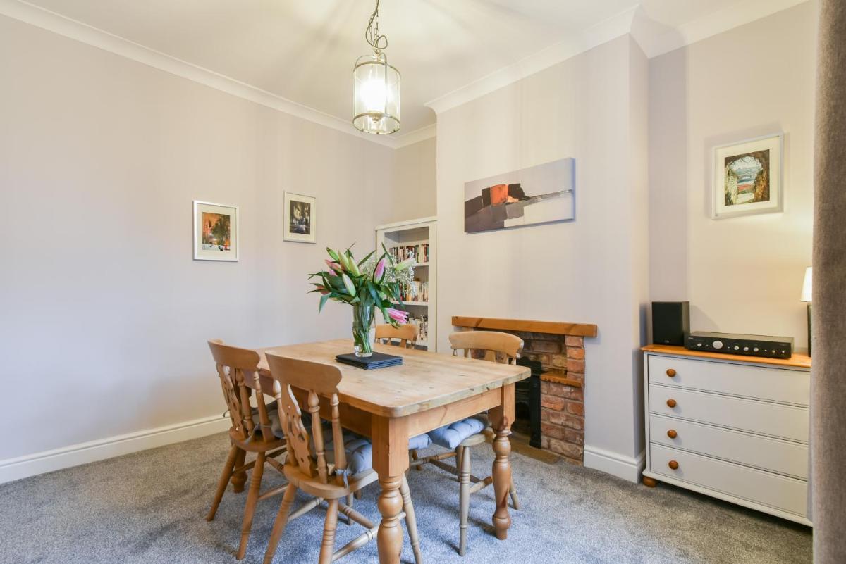 The Cleveland-close to the City Centre & York Racecourse - Housity