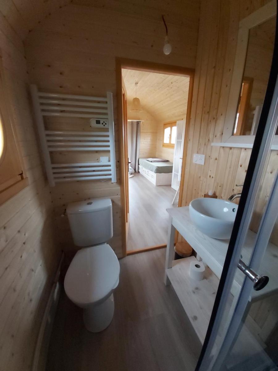 LA ROULOTTE DE FLORETTE avec jacuzzi gratuit - Housity