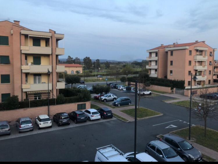 Accogliente e spazioso appartamento a Cecina - Housity