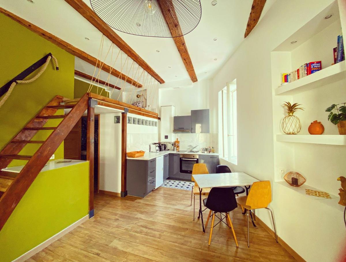 Vaste et charmant loft CLIMATISÉ au cœur de Marseille - Housity