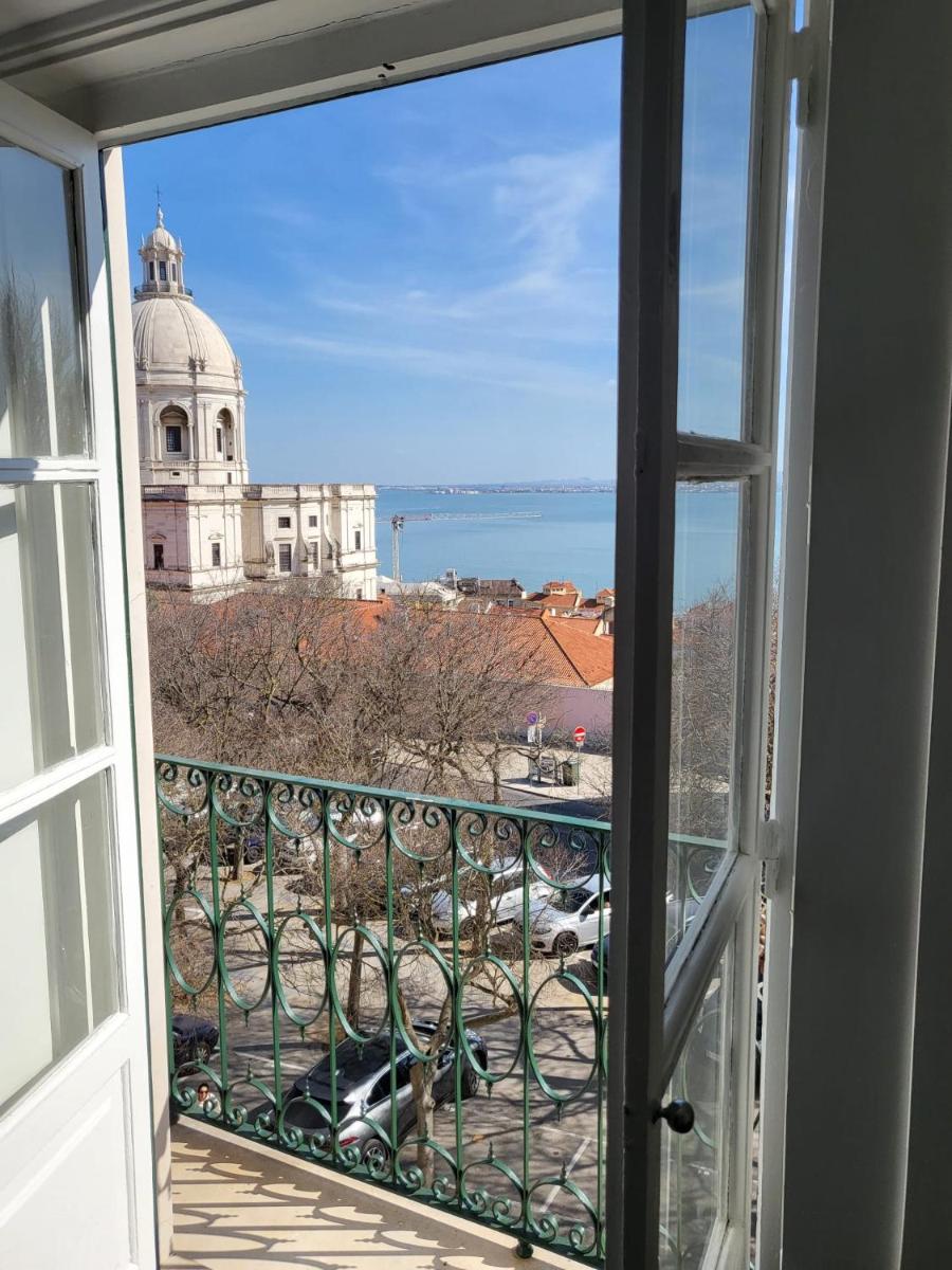 Pilar - Alfama River View - Housity