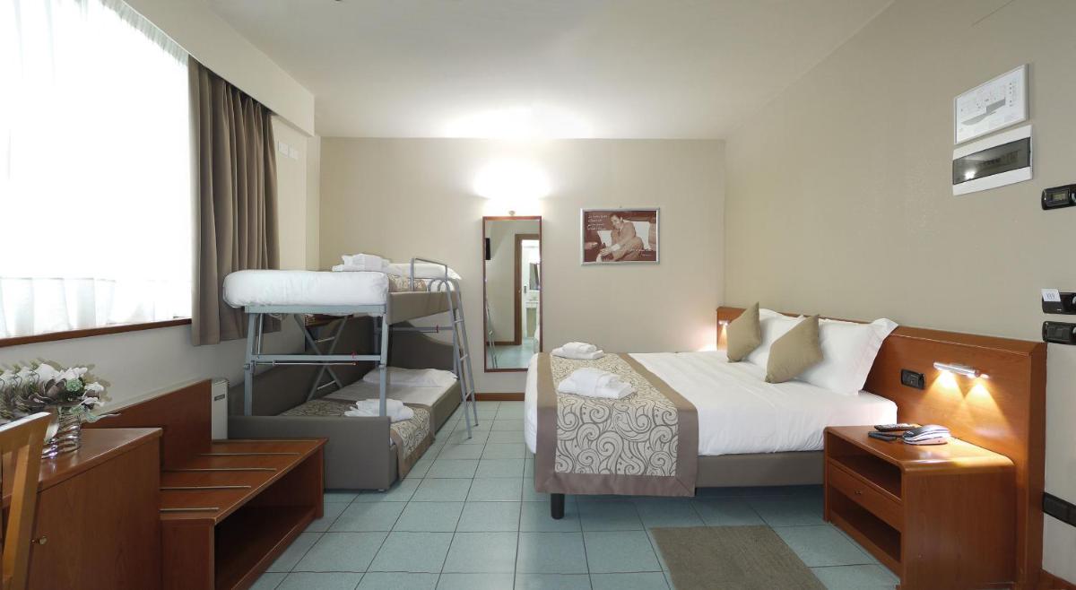 ALA Hotel - Housity
