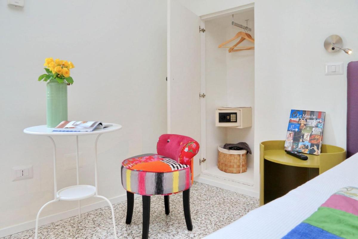Guest House Viaroma - Housity