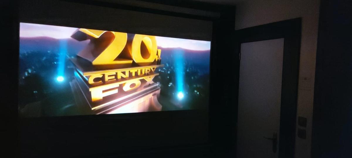 Appartement Cinéma vidéo-projecteur et garage - Housity