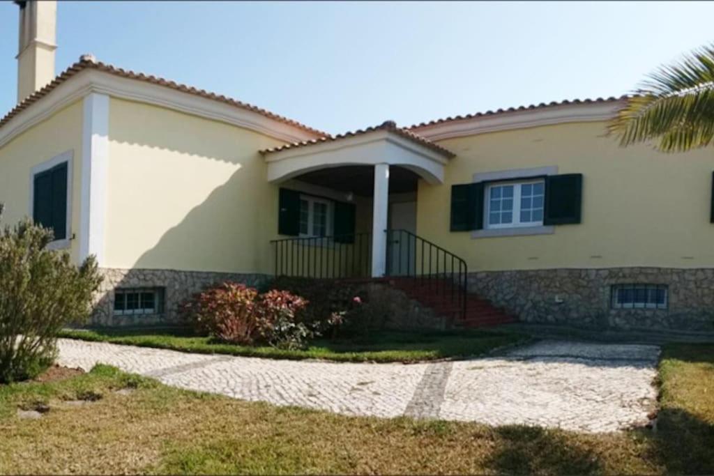 Villa Baleia, São Julião Beach - Ericeira - Housity