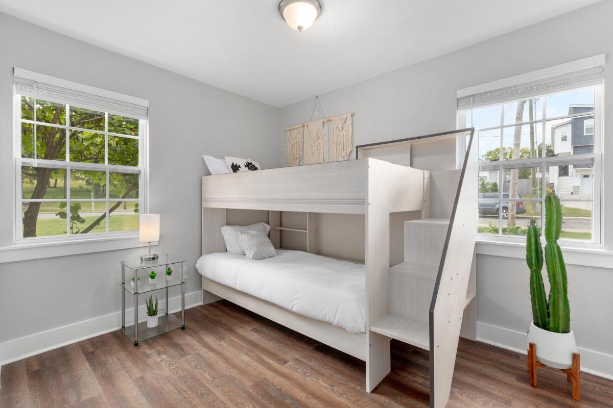 Charming Modern 3-Bedroom Home in East Nashville! - Housity