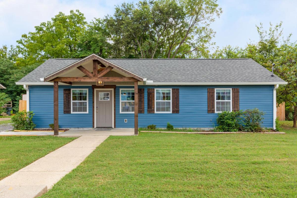 Charming Modern 3-Bedroom Home in East Nashville! - Housity