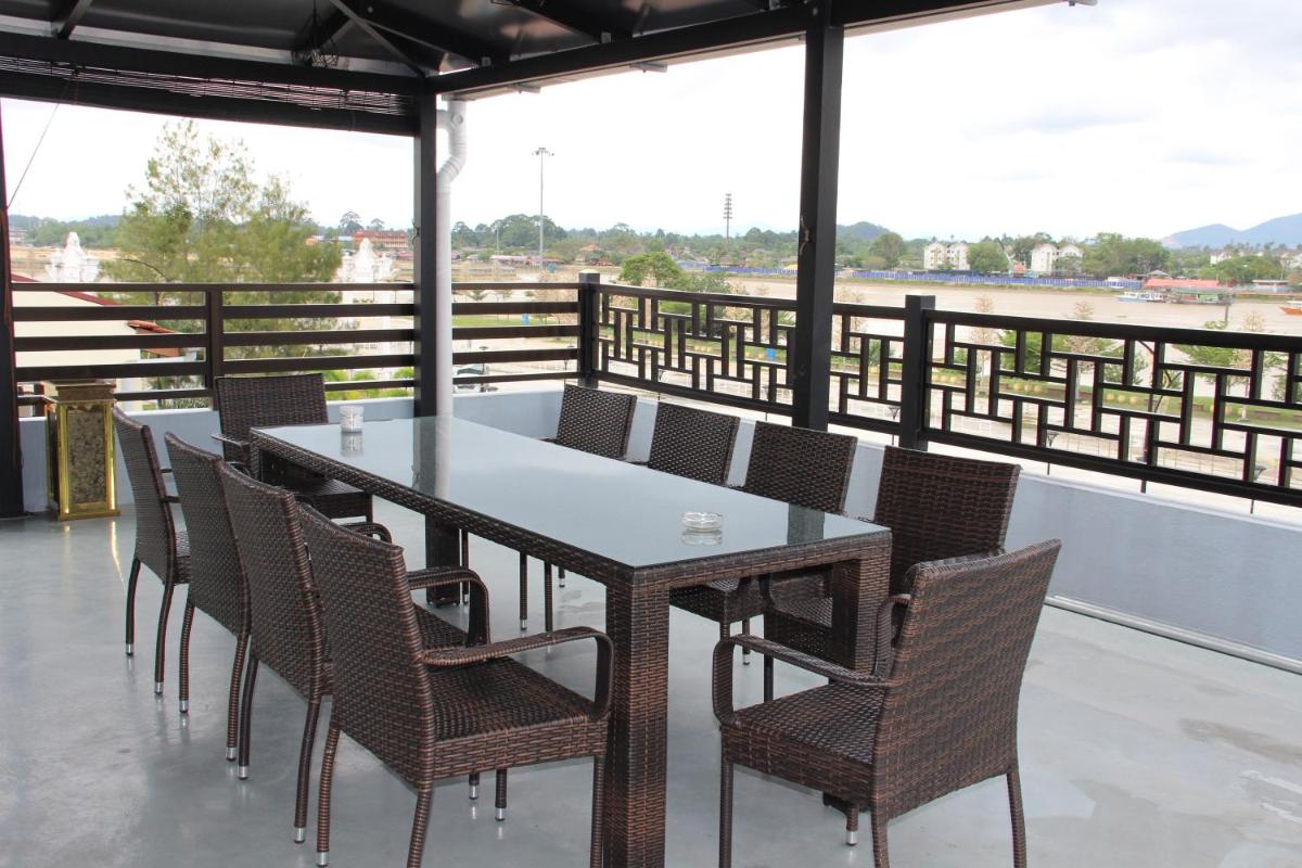 Hotel Decentraland Kuala Terengganu - Housity