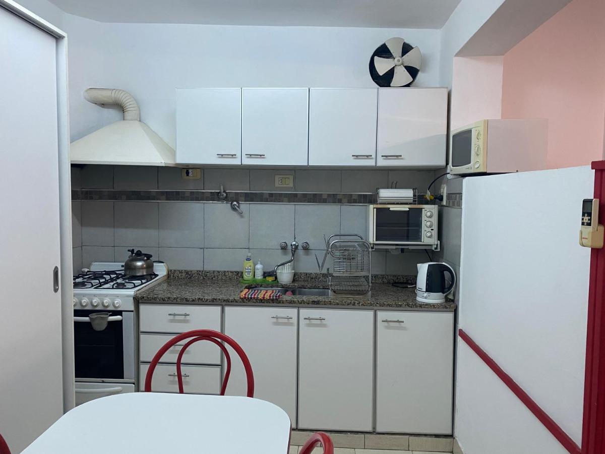 CASA MONROE, amplia con excelente ubicación! - Housity