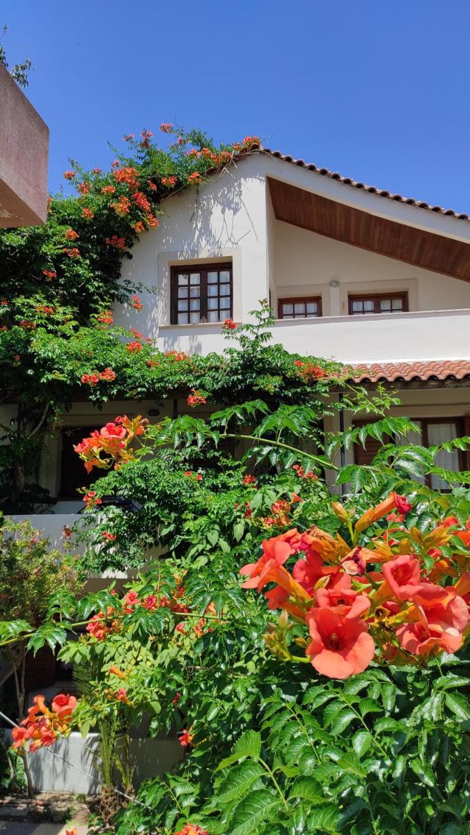 Staggia Studios - Housity