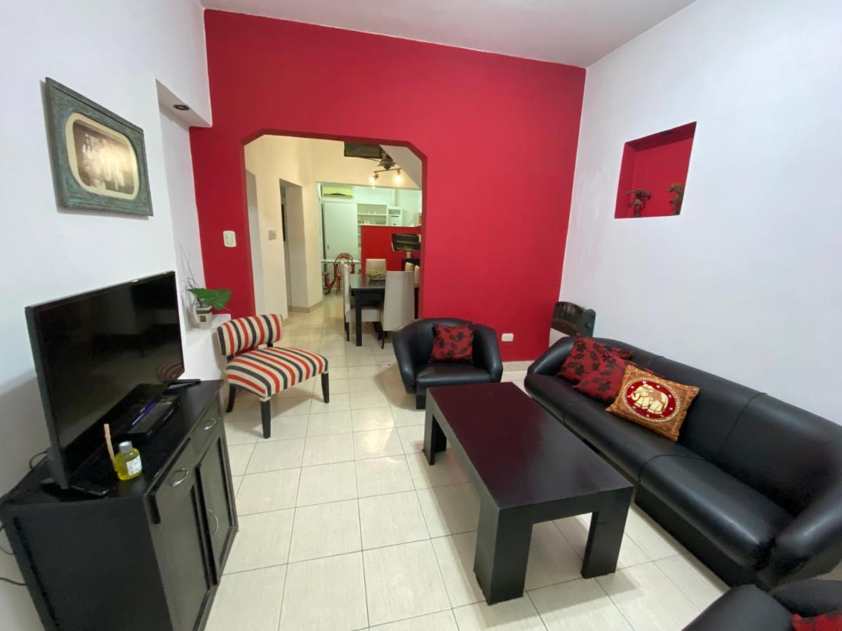 CASA MONROE, amplia con excelente ubicación! - Housity