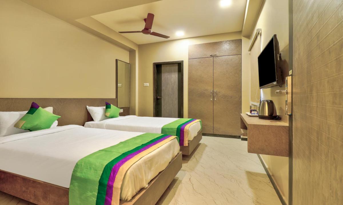 Treebo Trend Sriz Cozy Seethamadhara - Housity