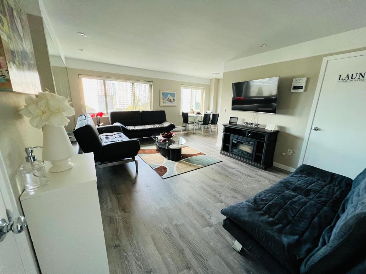 2 Bedroom Penthouse Downtown Seattle - Housity