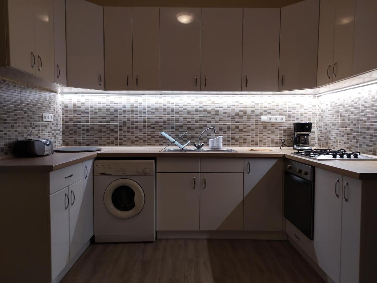 Napraforgó apartman Tokaj - Housity