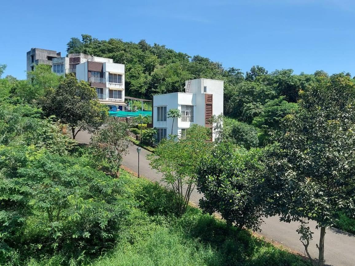 Destination A1 32 Villa - Housity