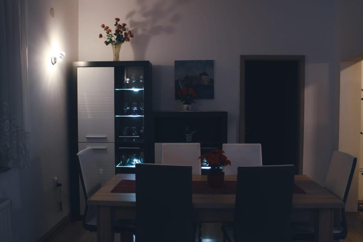 APARTMENTS KRAPEC - Housity