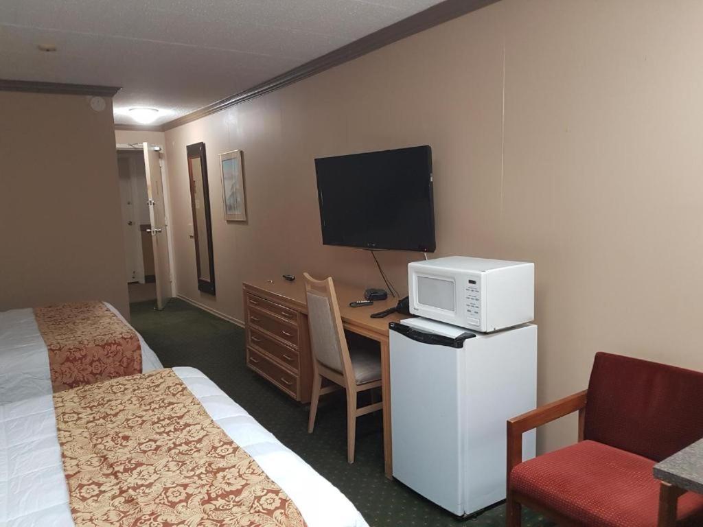 Owen Sound Inn - Housity