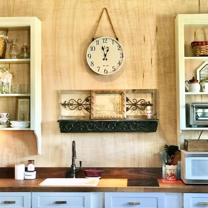 THE FARMHOUSE private apartments - Housity