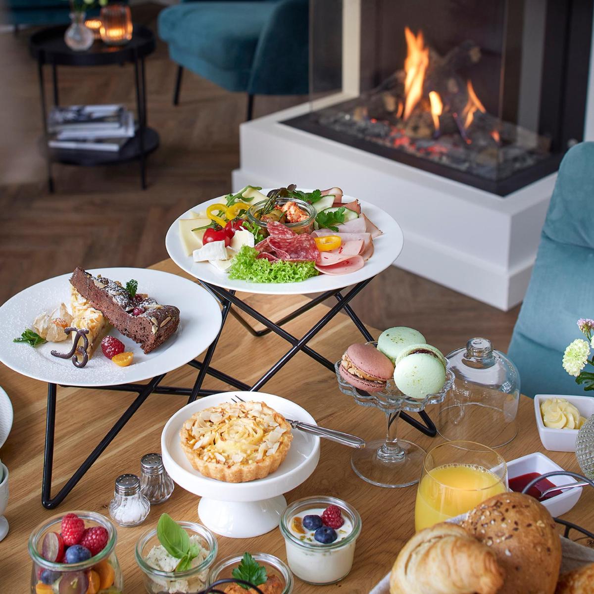 BUITERLING Hotel - Housity