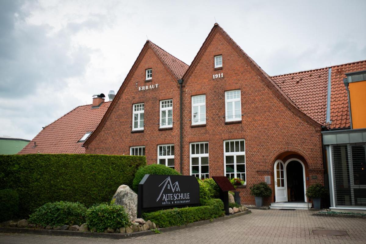 Hotel & Restaurant Alte Schule - Housity